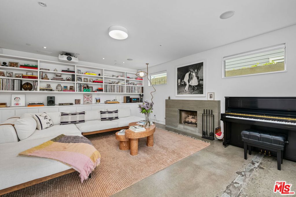 301 Marguerita Avenue