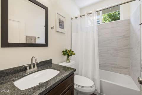Tiny photo for 795 Livingston Avenue, Ventura, CA 93003 (MLS # V1-37331)