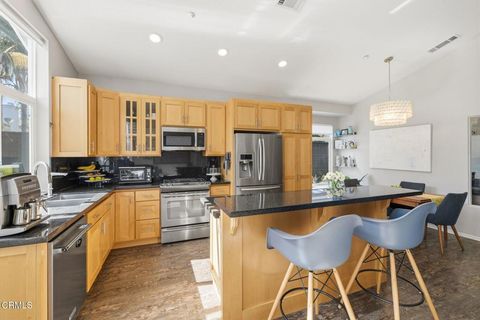 Tiny photo for 795 Livingston Avenue, Ventura, CA 93003 (MLS # V1-37331)