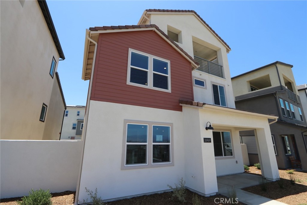 This is a Plan 3 Lark home by Tri Pointe Homes in Valencia. This modern stunner with 4 beds/3.5 baths and a spacious layout is ready for Move-In. This home sits on an elevated Bluff Top location and is a must see.