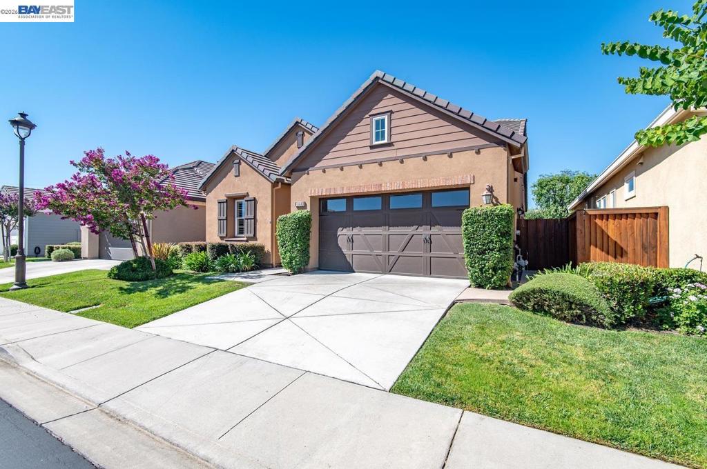 1033 Malbec Ln