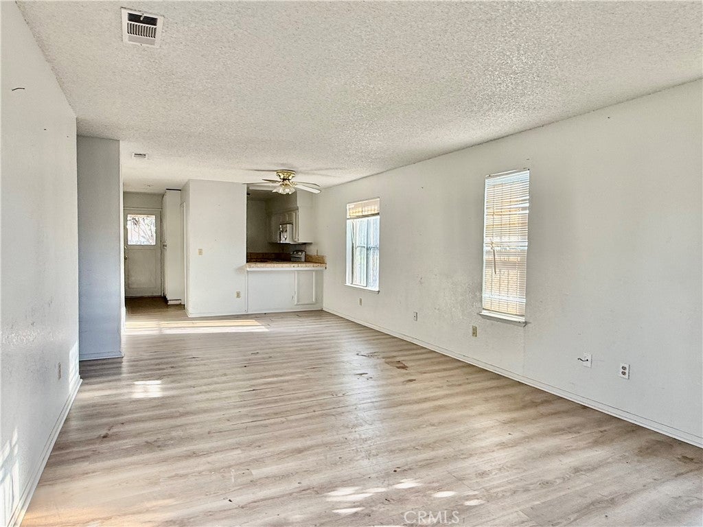 1027 W Dakota 113