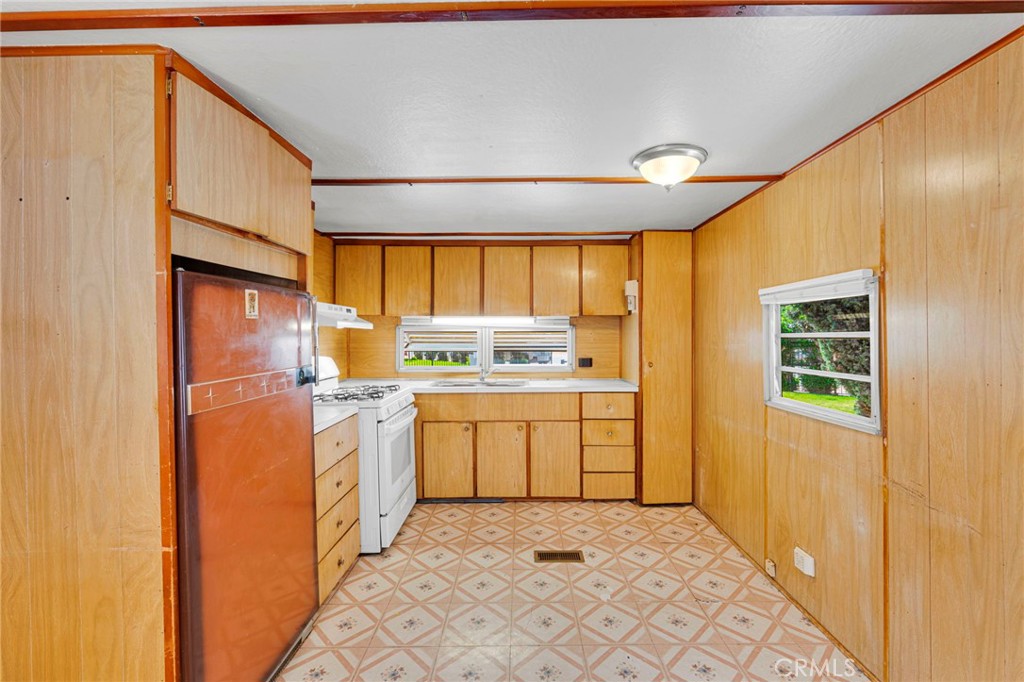 21922 Ottawa Road 26