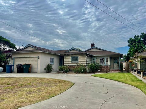 Photo of 1226 W Mc Gill ST, Covina, CA 91722 (MLS # DW26153381)