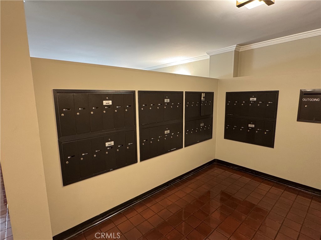 330 W California Boulevard 203