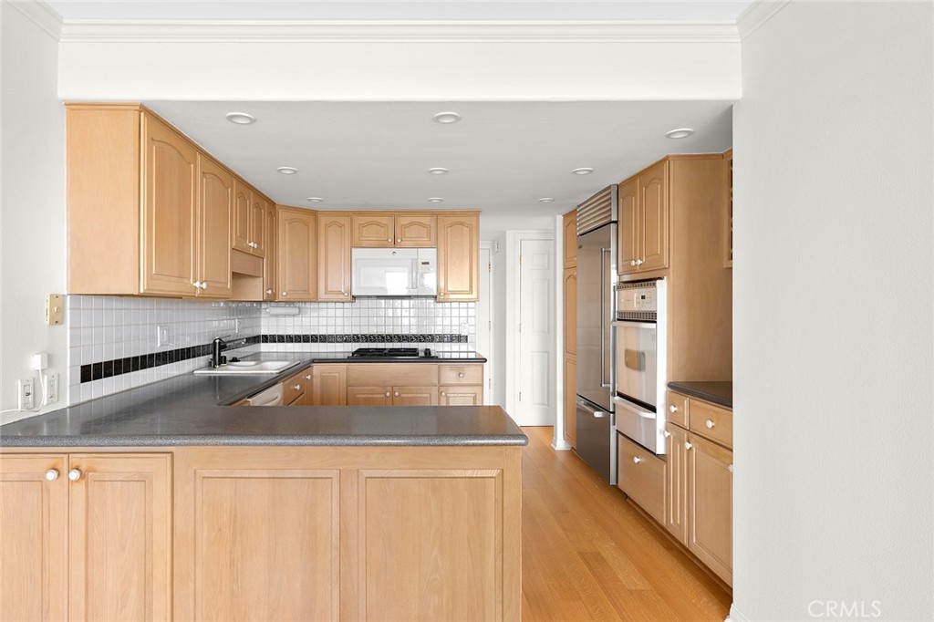 Townhomes-Seaterrace (N.S.) (NST) - Residential Lease