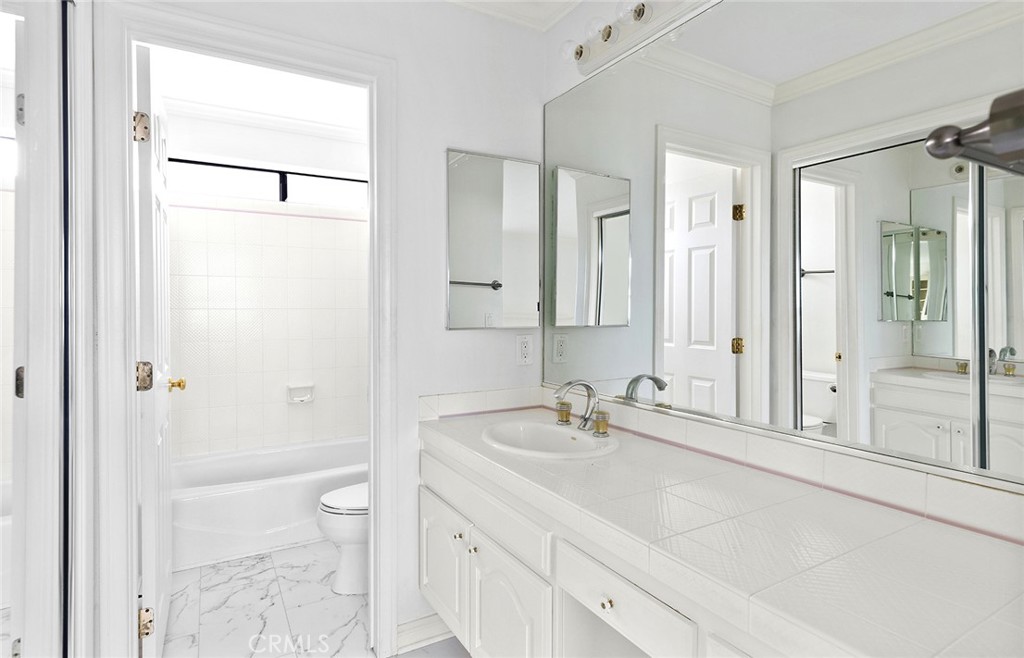 Townhomes-Seaterrace (N.S.) (NST) - Residential Lease