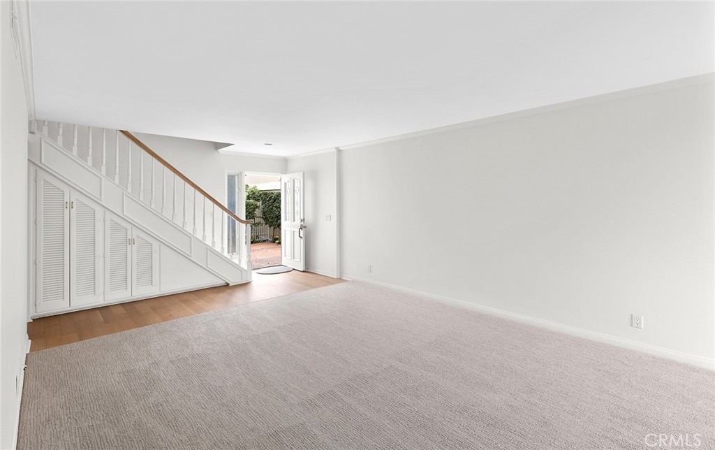 Townhomes-Seaterrace (N.S.) (NST) - Residential Lease