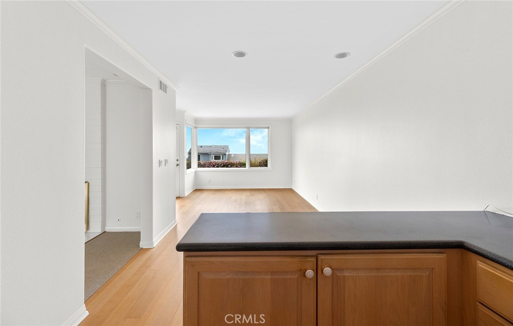 Townhomes-Seaterrace (N.S.) (NST) - Residential Lease