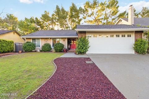 Photo of 1638 Sweet Briar Place, Thousand Oaks, CA 91362 (MLS # 226000753)