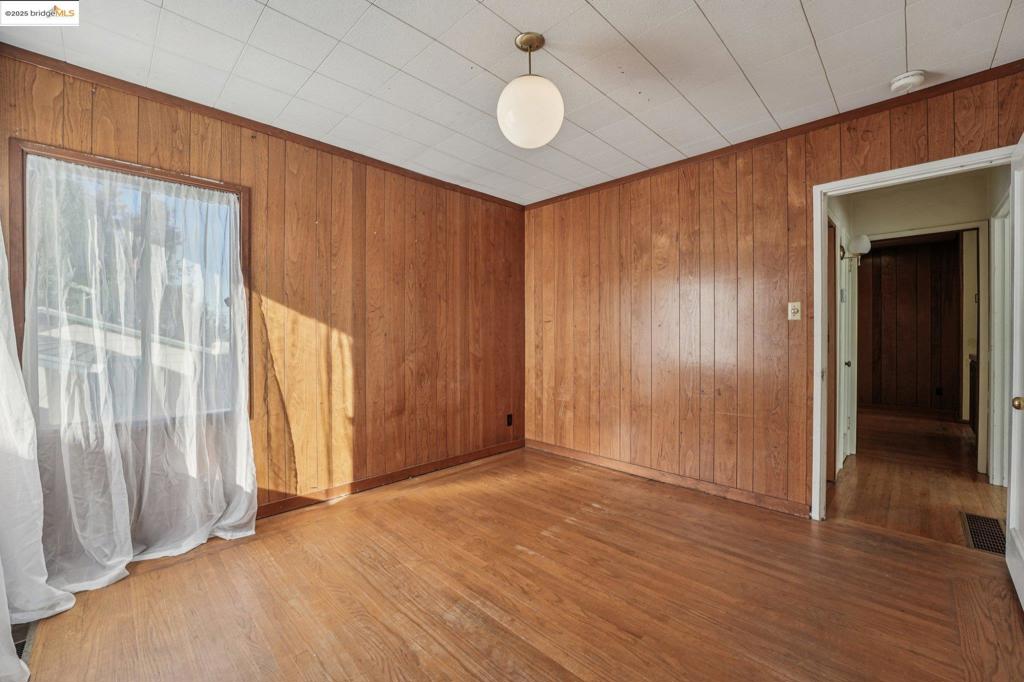 FAT APPLES - Residential