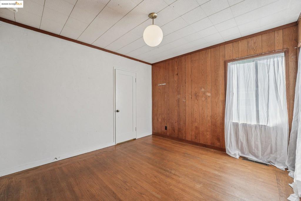 FAT APPLES - Residential