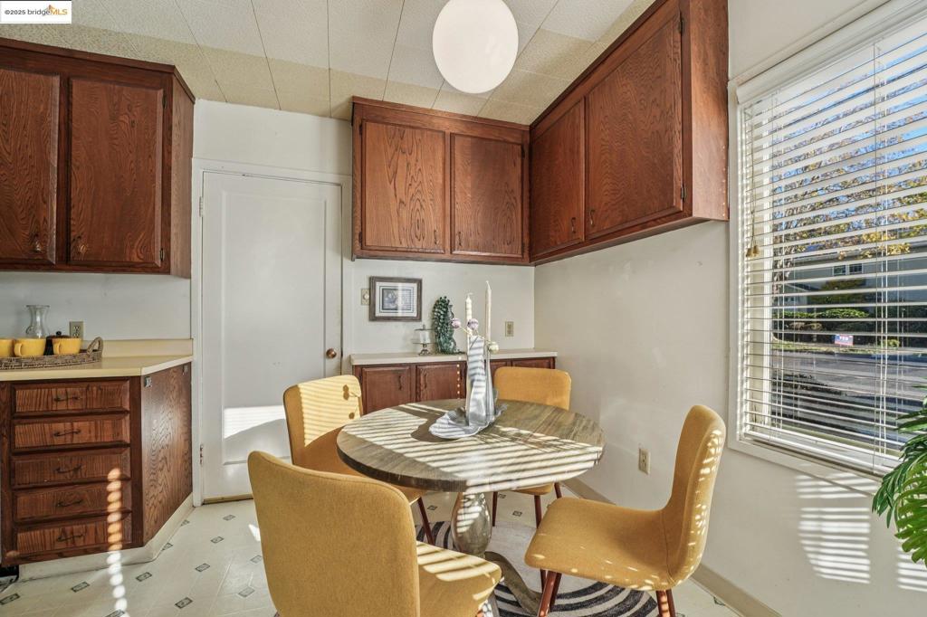 FAT APPLES - Residential