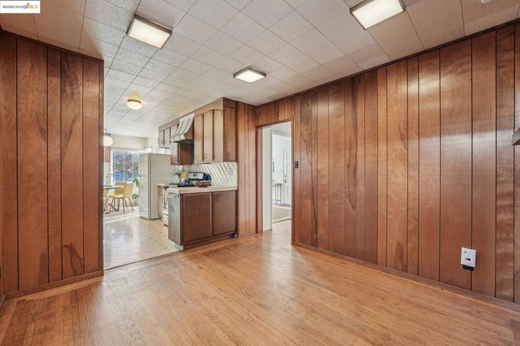 FAT APPLES - Residential