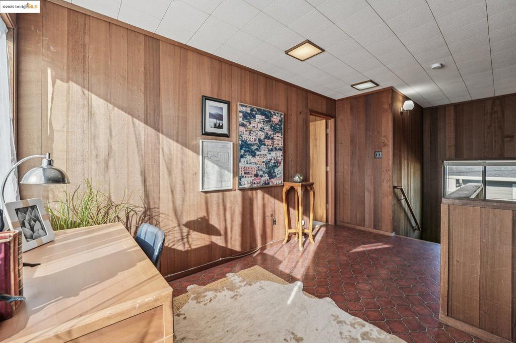 FAT APPLES - Residential