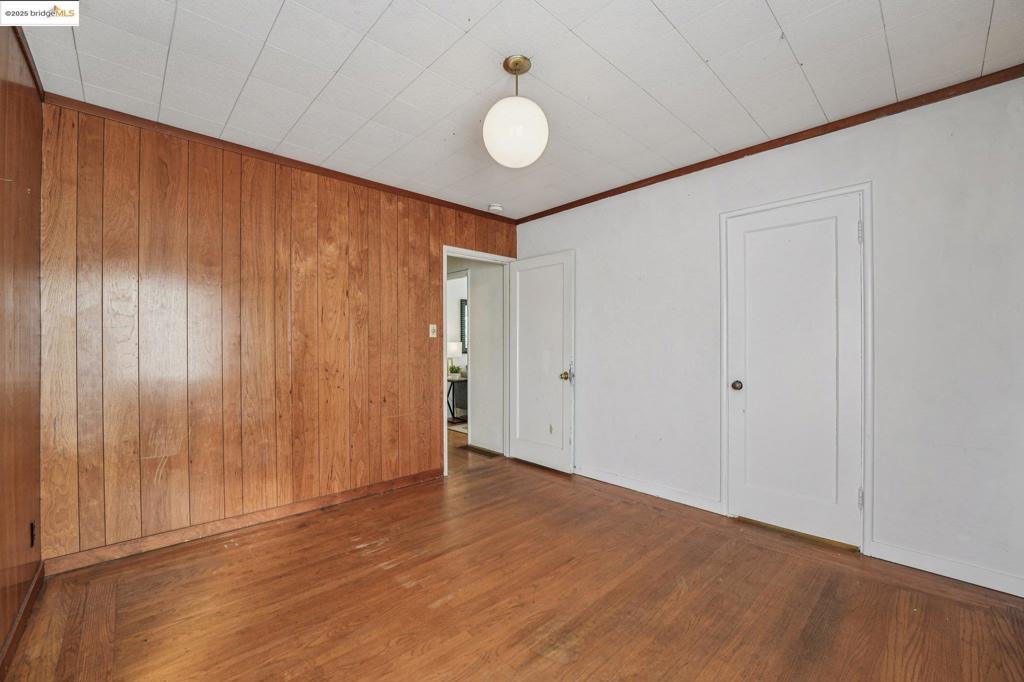 FAT APPLES - Residential