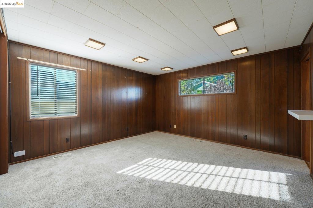 FAT APPLES - Residential