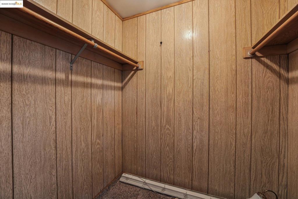 FAT APPLES - Residential