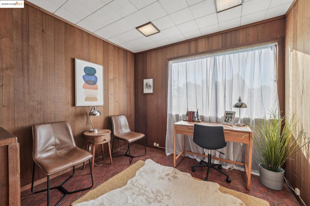 FAT APPLES - Residential