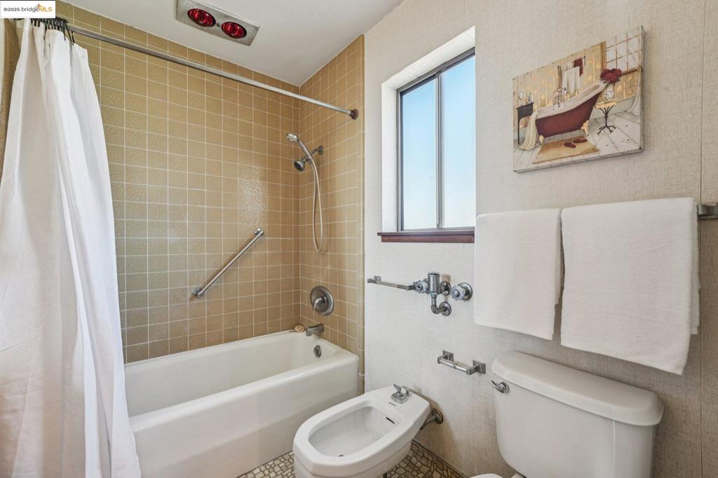 FAT APPLES - Residential