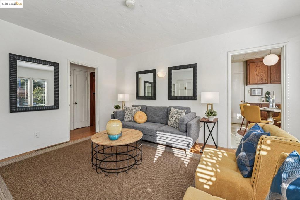 FAT APPLES - Residential