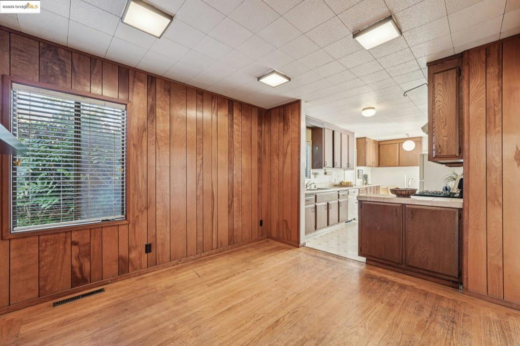 FAT APPLES - Residential