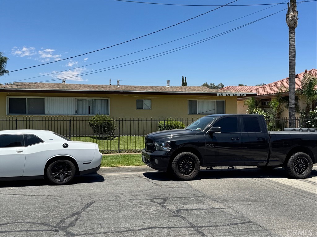 438 W Ramona Drive