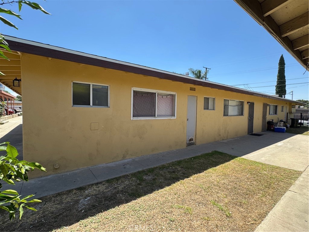 438 W Ramona Drive
