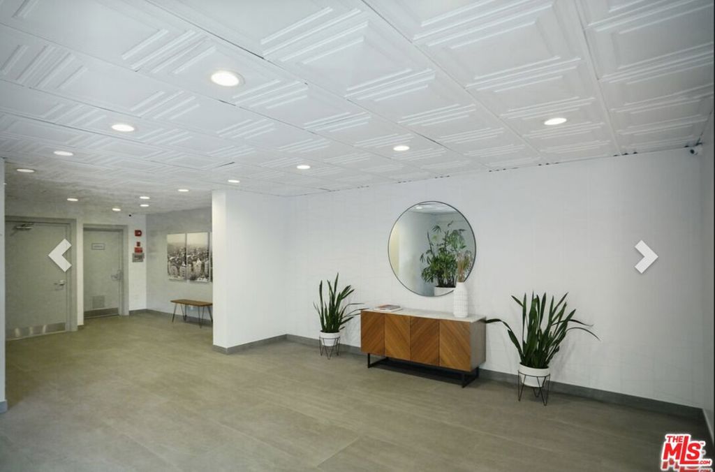 Photo of 960 Larrabee Street #227, West Hollywood, CA 90069 (MLS # 25625221)