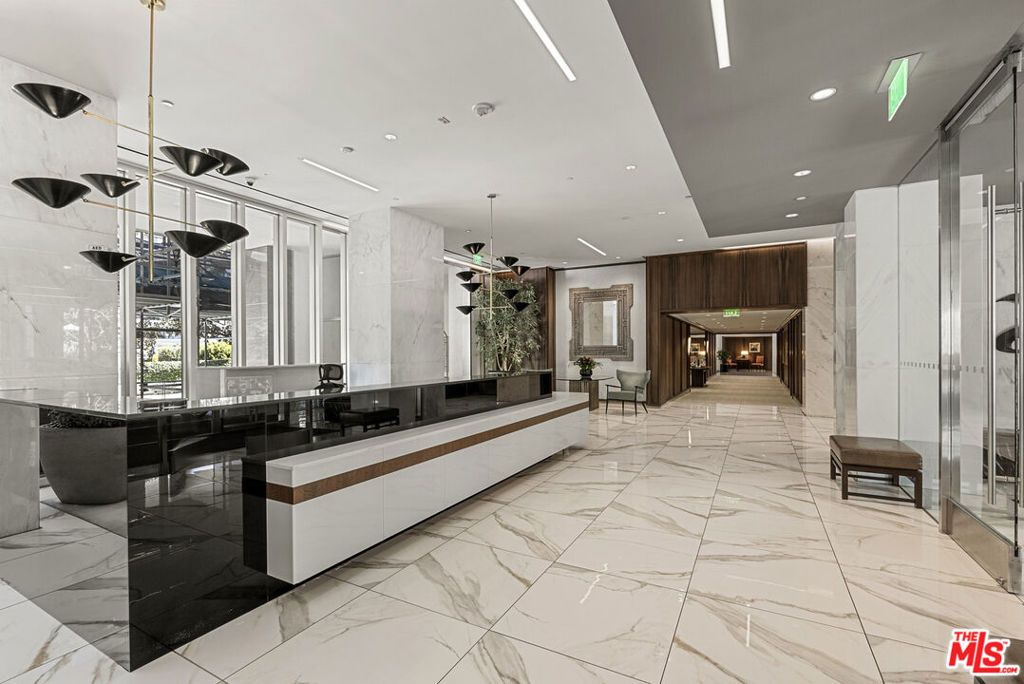 Photo of 10375 Wilshire Boulevard #2F, Los Angeles, CA 90024 (MLS # 25531355)