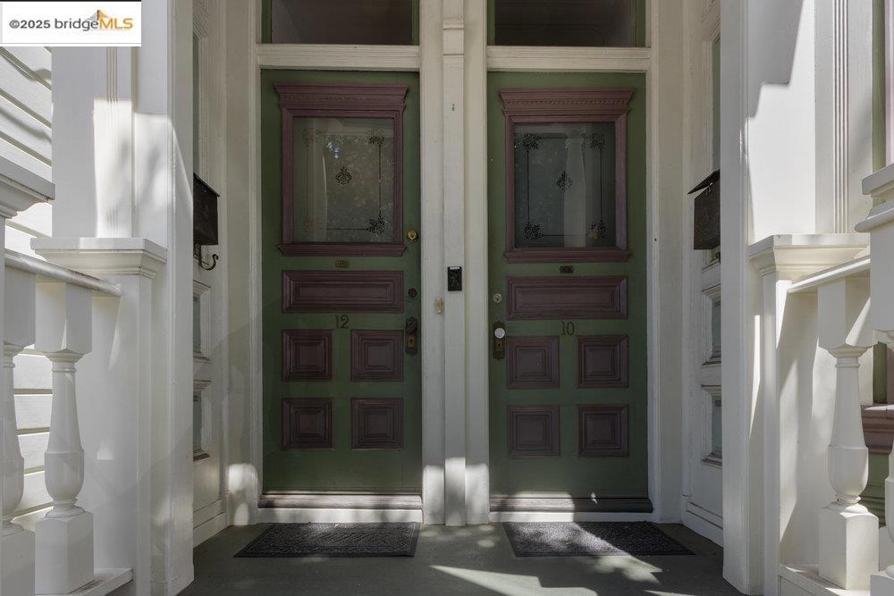 12 Beaver St