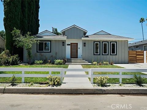 Photo of 4931 Murietta Avenue, Sherman Oaks, CA 91423 (MLS # SR25274114)