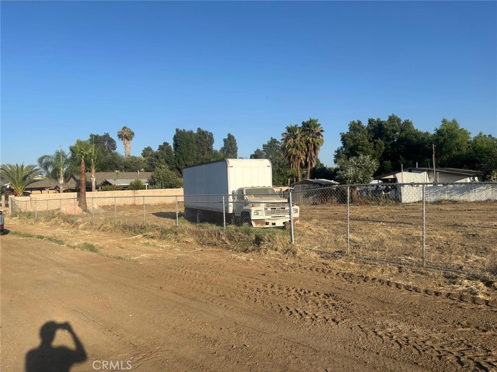 Built Your own Home / Ranch in this emerging neighborhood!
Amazing Corner lot located in the city of Perris. Corner of Mary ST & Clark ST. Parcel 32 on Map
Private Fenced Land, Please view lot from behind. fence.
Plenty of Homes in the Area already! Median sfr sale price in zip code 580k-610k