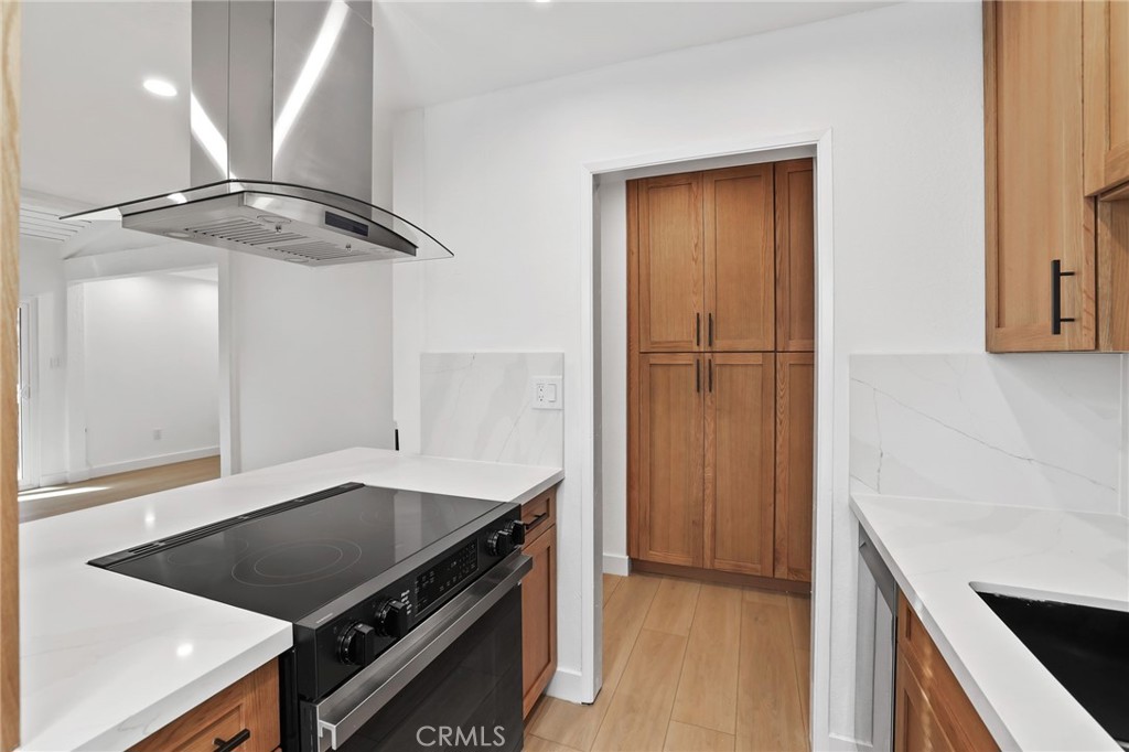 MacArthur Village (MAVL) - Residential