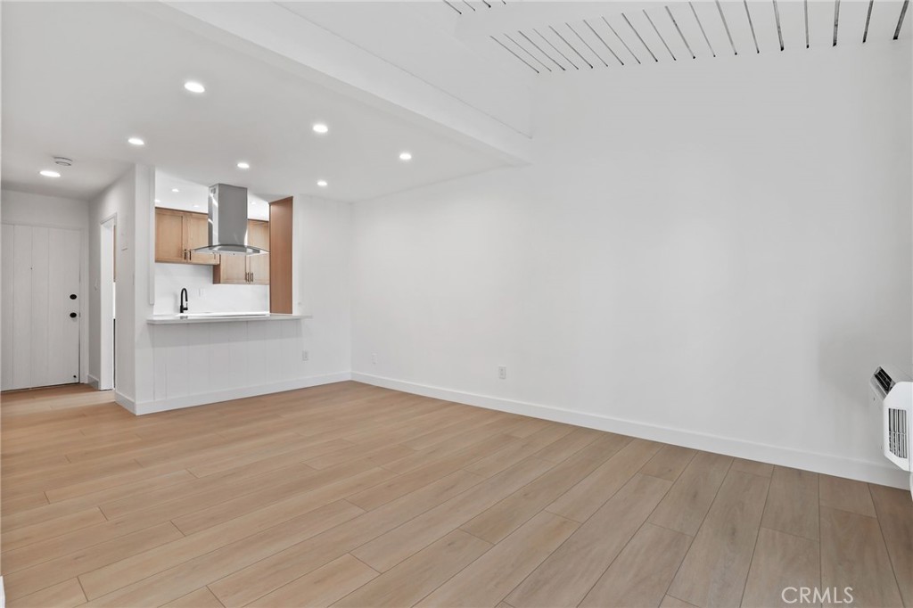 MacArthur Village (MAVL) - Residential