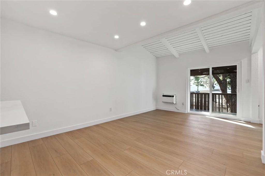 MacArthur Village (MAVL) - Residential