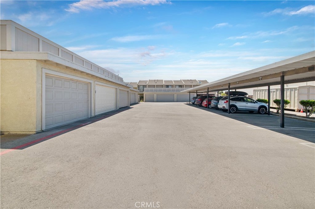 1109 W Cypress