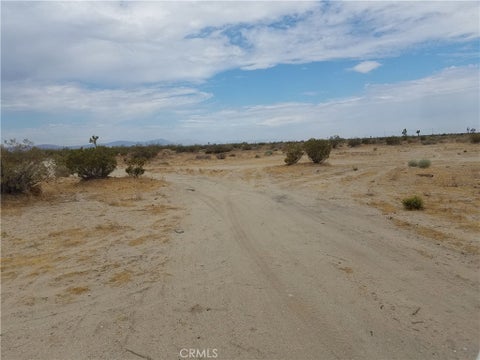 Photo of 100 10th, Palmdale, CA 93535 (MLS # SR26227629)