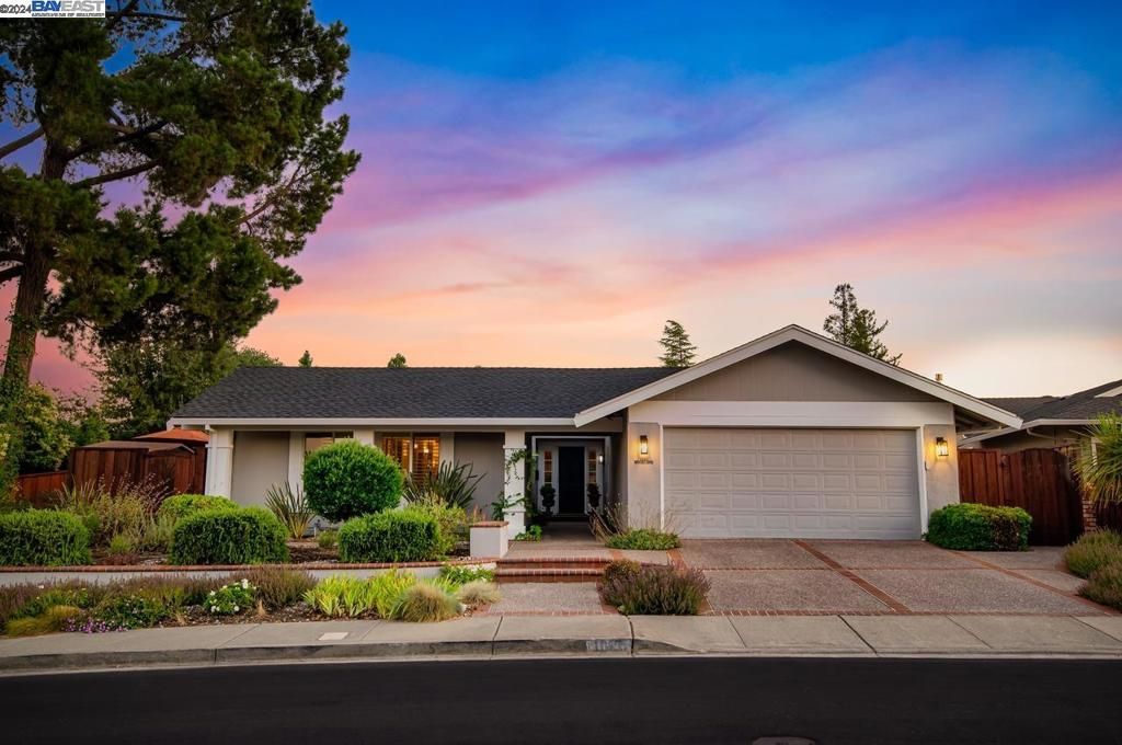listing image 130724004866943684268