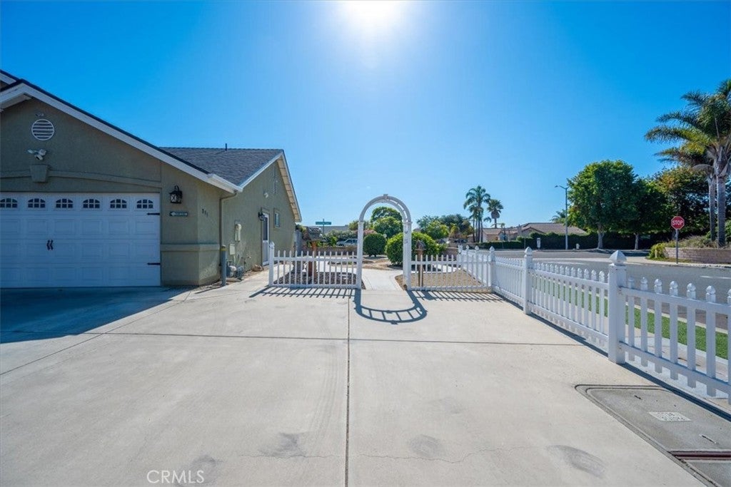 895 Naples Street