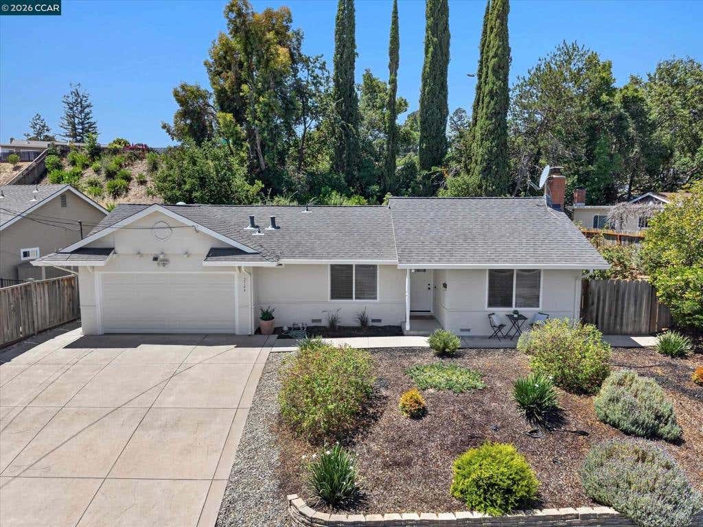 Photo of 2149 Morello Ave Ave, Pleasant Hill, CA 94523 (MLS # 41144306)