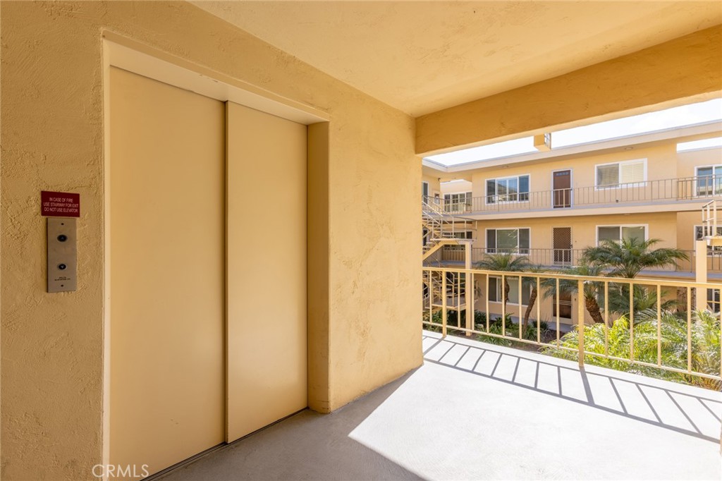 3695 Linden Avenue 3B