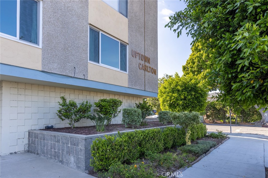 3695 Linden Avenue 3B