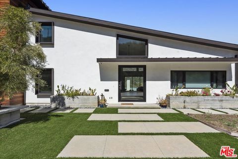 31830 Lobo Canyon Agoura Hills CA 91301
