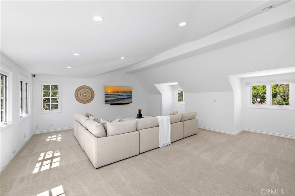 Nellie Gail (NG) - Residential