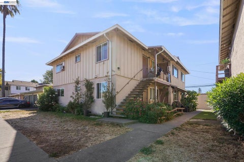 Photo of 3410 Rolison Rd RD, Redwood City, CA 94063 (MLS # 41150080)
