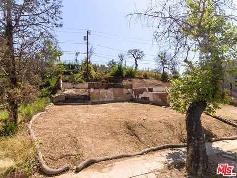 Photo of 630 Bienveneda Avenue, Pacific Palisades, CA 90272 (MLS # 26828373)