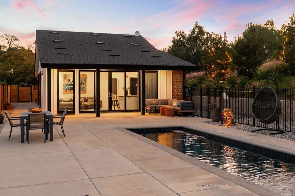 Photo of 6937 KELLYN Lane, Vista, CA 92084 (MLS # NDP2601103)