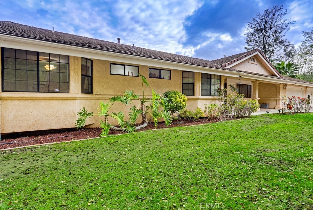 28572 Meadow Mesa Lane