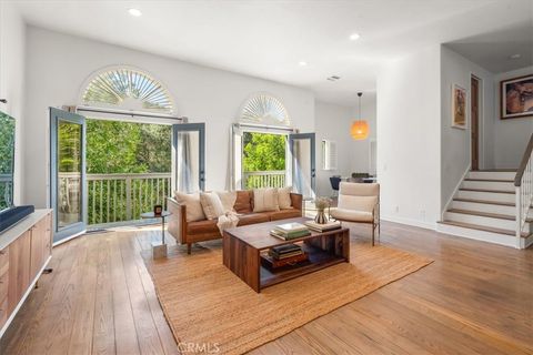 Photo of 3418 Dorothy Rd, Topanga, CA 90290 (MLS # SR26031557)